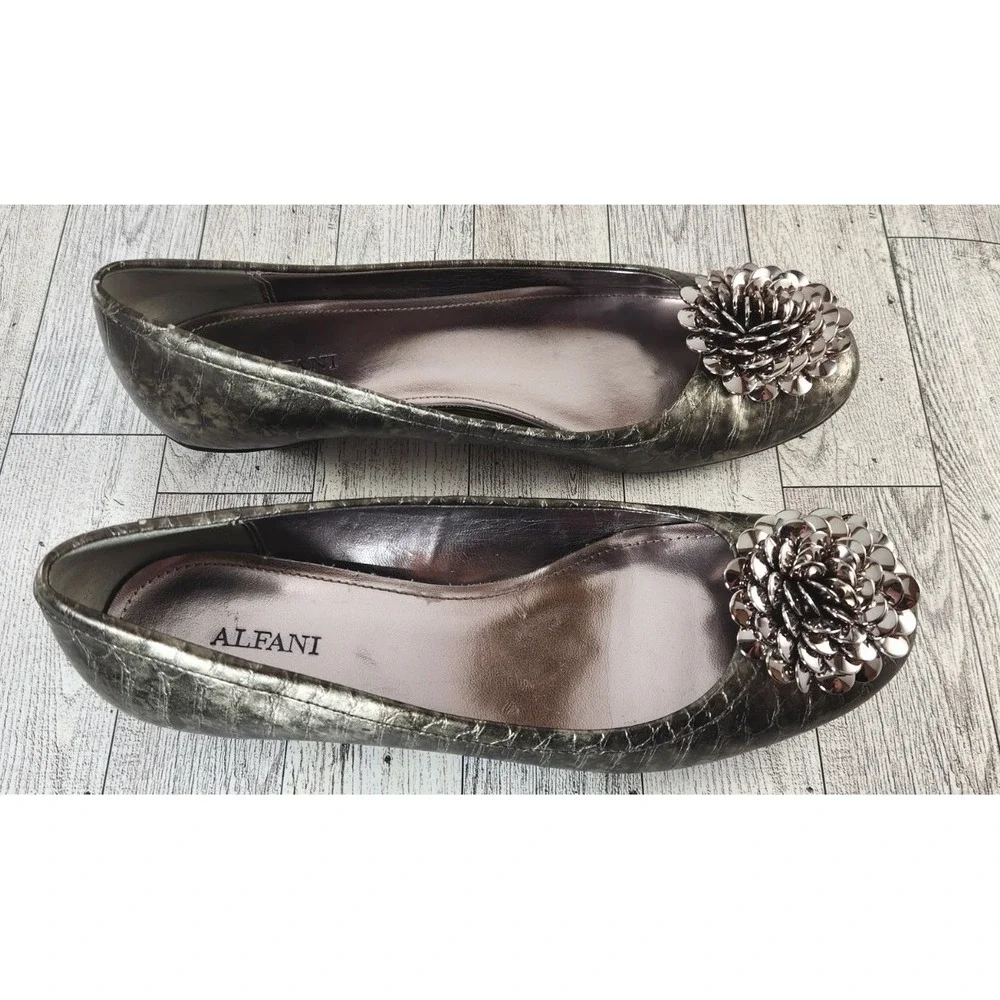 Alfani Shoes Womens Size 7M Flats Faux Animal Snake Grey/Black Metallic Dressy